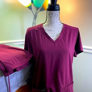 Size medium scrubs